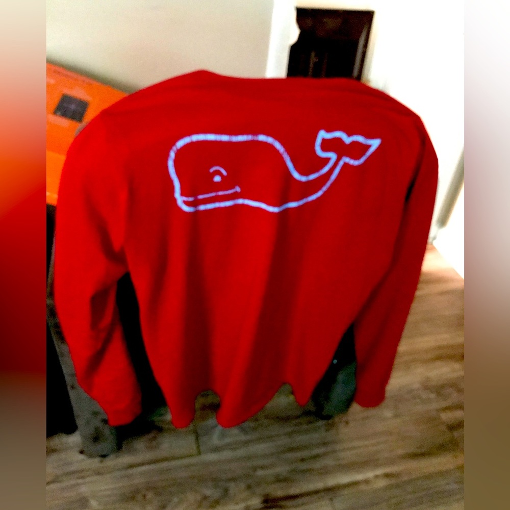 Vineyard long sleeve tee shirt